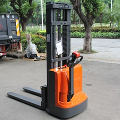 電動(dòng)地牛叉車(chē)還能替代爪式千斤頂使用？